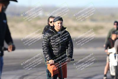 media/Jan-15-2026-Racers Edge (Thu) [[dfebeb70ab]]/1-Around the Pits-Track Walk/